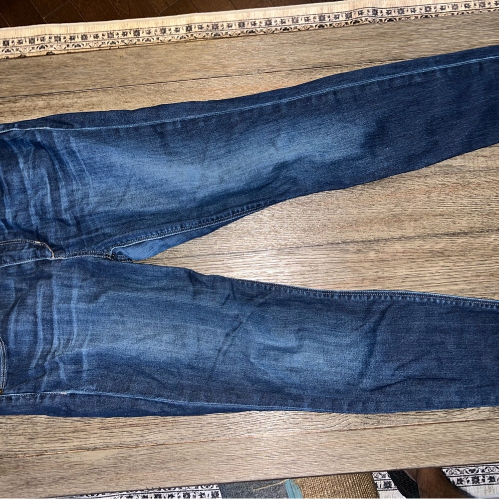 Joe’s jeans, skinny ankle, dark wash. Size 28, only worn a few times